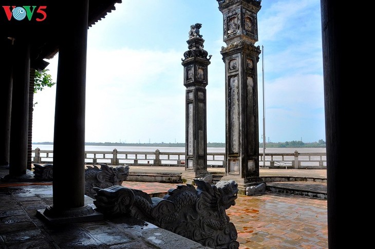 Chem – a unique temple of Thang Long Royal Citadel - ảnh 3