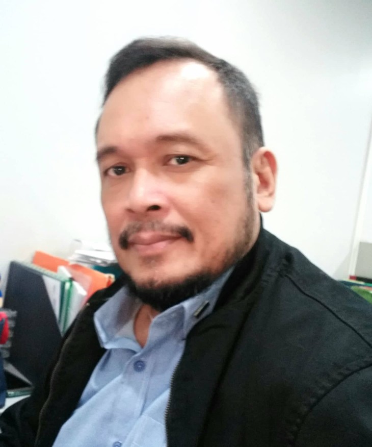 Mano or pagmamano - an “honoring gesture” in Filipino culture - ảnh 1