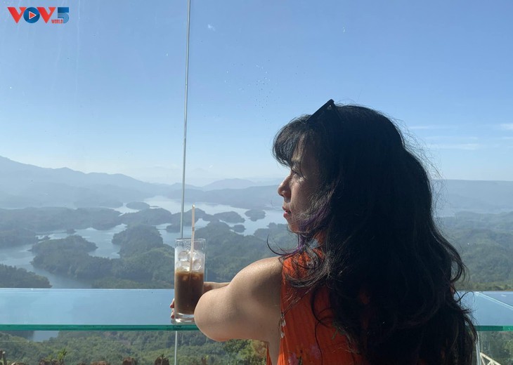 Ta Dung-See wird ist als „Halong-Bucht” im Hochland betrachtet - ảnh 10