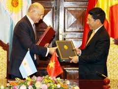 Canciller de Argentina, en visita de trabajo en Vietnam - ảnh 1