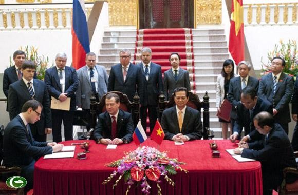 Comienza el Premier ruso visita oficial en Vietnam - ảnh 1