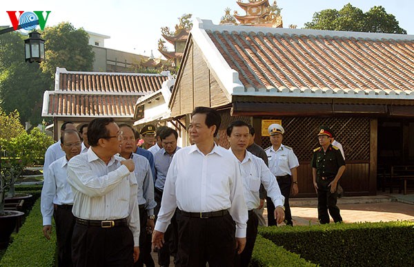 Premier vietnamita en visita de trabajo en la provincia de Binh Thuan  - ảnh 1