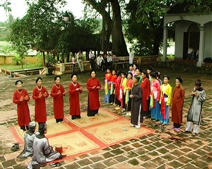 Recorrer la cuna del canto folklórico de Phú Tho  - ảnh 2