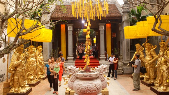 Fiesta de joyería, hermoso rasgo de barrios antiguos de Hanoi - ảnh 2