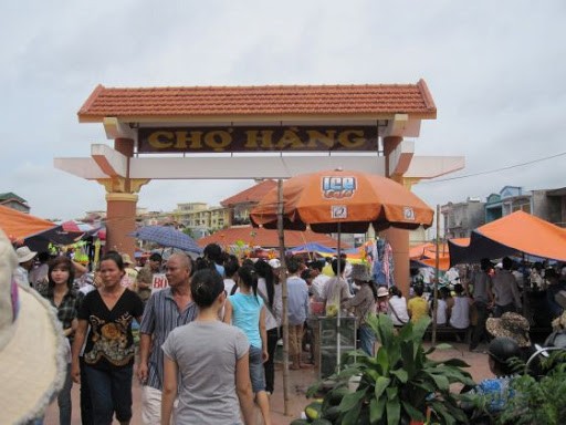 Feria rural en seno de ciudad  - ảnh 1