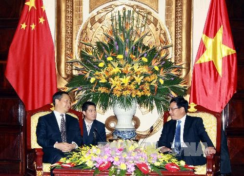 Dirigentes vietnamitas reciben a un líder provincial chino - ảnh 1