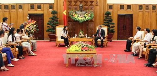 Vice premier se reúne con estudiantes vietnamitas en ultramar  - ảnh 1