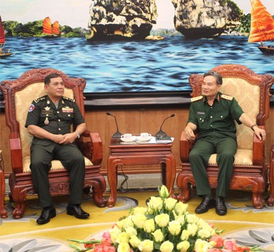 Vietnam y Camboya fomentan cooperación técnico-militar - ảnh 1