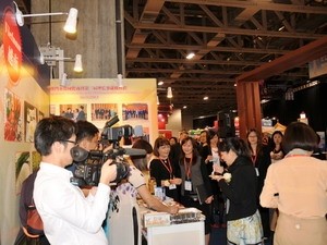 Destacan productos vietnamitas en Feria Internacional en Macao, China - ảnh 1