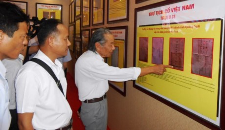 Celebran en Quang Binh exposición “Hoang Sa y Truong Sa de Vietnam-Evidencias Históricas y Jurídicas - ảnh 1