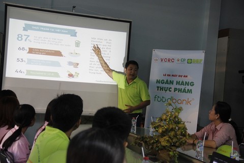 Lanzan el proyecto del banco de alimentos Foobbank Vietnam - ảnh 1