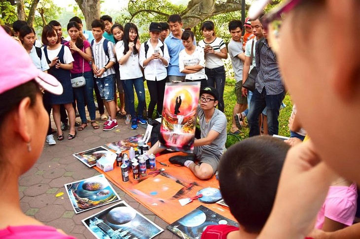 Las mágicas pinturas en aerosol de los jóvenes vietnamitas  - ảnh 2