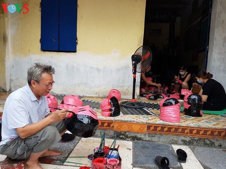 Aldea de fabricación de juguetes tradicionales en la Fiesta del Medio Otoño  - ảnh 1