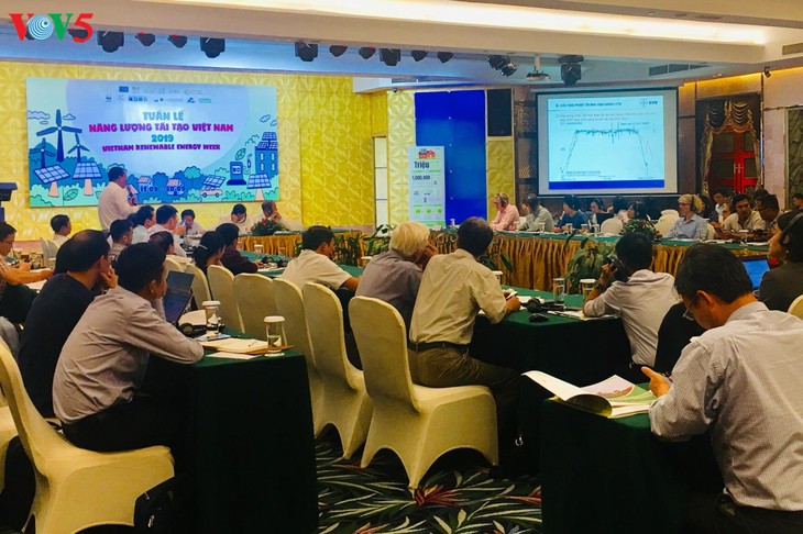 Inician Semana de Energías Renovables en Vietnam 2019 - ảnh 1