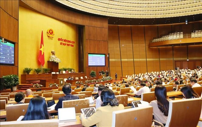 Parlamento de Vietnam debate Ley de Conciliación y Diálogo en el Tribunal - ảnh 1