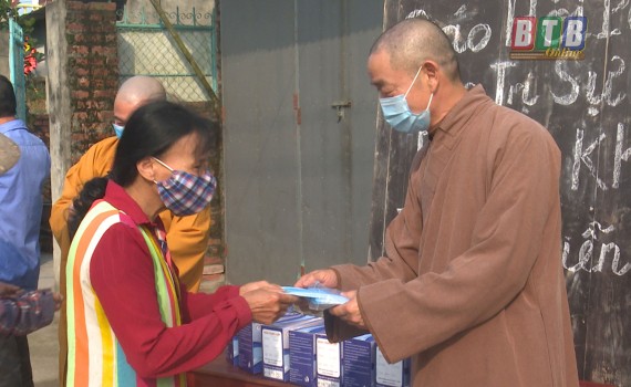 Establecimientos religiosos previenen y controlan activamente la epidemia de Covid-19 - ảnh 1