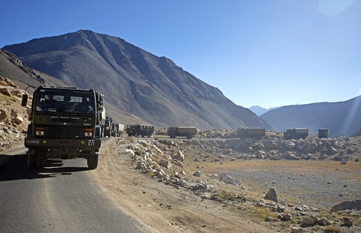 Aumentan bajas tras confrontaciones militares entre India y China - ảnh 1