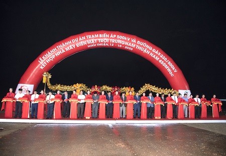  Inauguración de la planta de energía solar más grande del Sudeste Asiático - ảnh 1