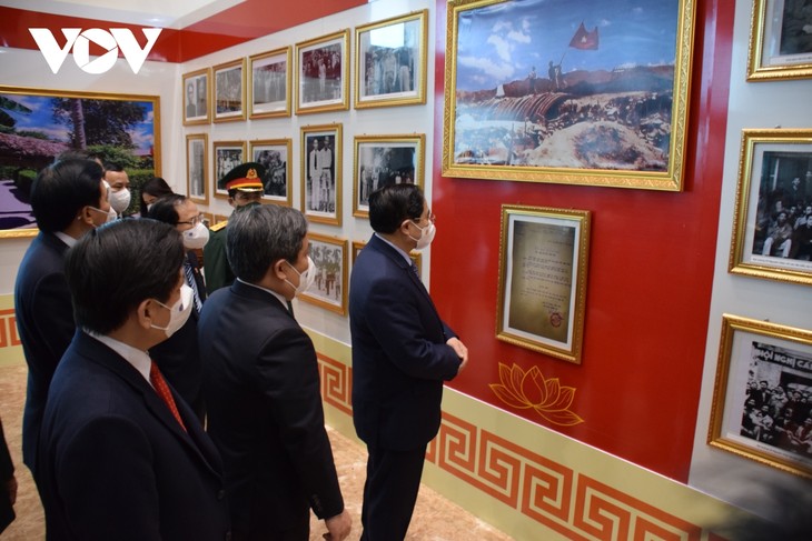 Conmemoración del 110 aniversario del natalicio del legendario general Vo Nguyen Giap - ảnh 2