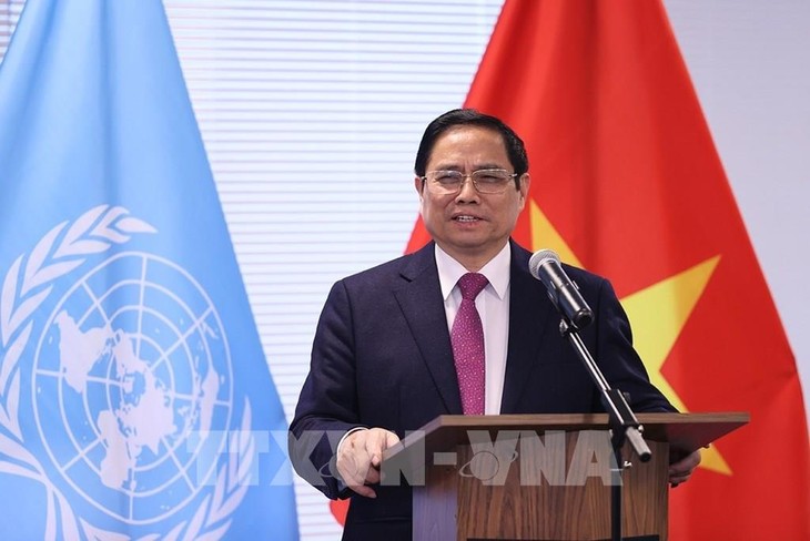 Insta a elevar la calidad, capacidad e inteligencia de Vietnam en la solución de asuntos bilaterales y multilaterales - ảnh 1