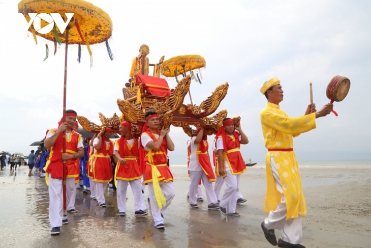 La peculiaridad del Festival Tradicional de la Casa Comunal de Tra Co - ảnh 2