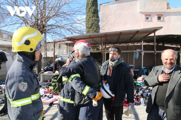 Mayor soporte internacional para la reconstrucción en Turquía y Siria tras el terremoto - ảnh 1