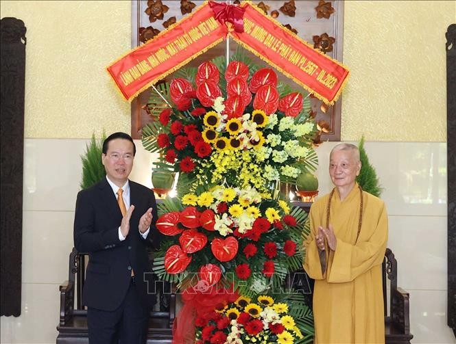 Presidente de Vietnam felicita a dignatarios y seguidores budistas por Día de Vesak - ảnh 1