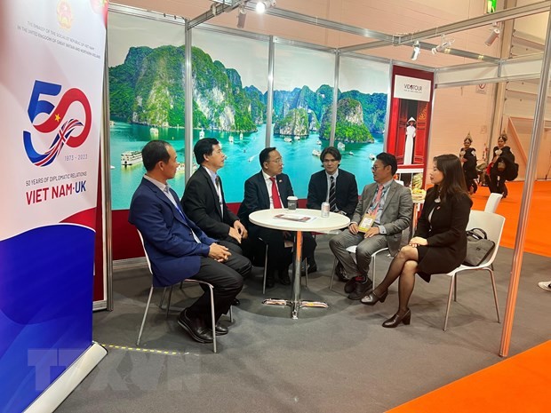 Vietnam participa en el mercado mundial de viajes de Londres 2023 - ảnh 1