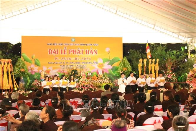 Día de Vesak 2024: hacia un mundo de paz y felicidad - ảnh 1