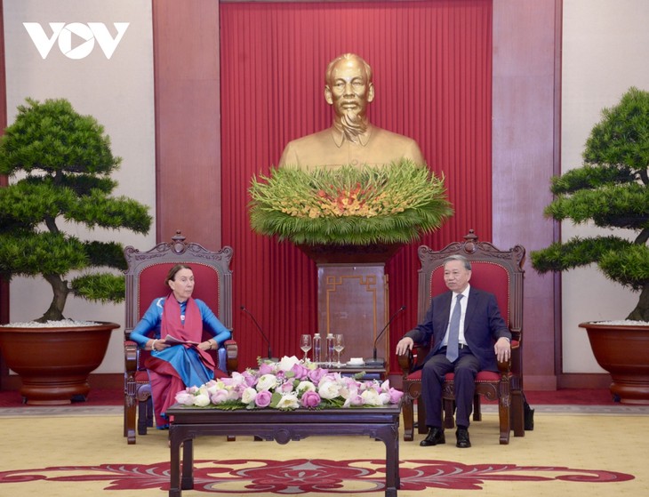 Máximo líder  de Vietnam se reúne con la presidenta del Senado australiano - ảnh 1