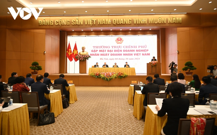 Destacan el aporte de la comunidad empresarial al desarrollo económico de Vietnam - ảnh 1