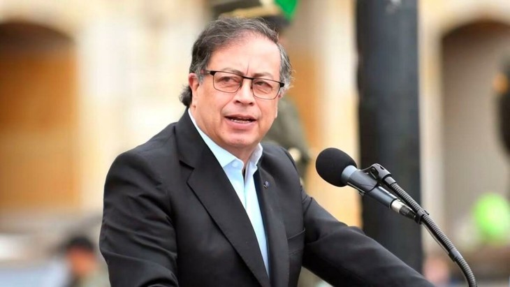 Gustavo Petro lanza advertencia a disidencias de las FARC tras ataque a la población civil  - ảnh 1