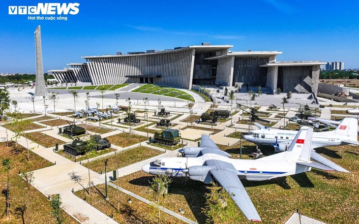 Museo de Historia Militar de Vietnam despierta orgullo por la tradición milenaria de defensa del país - ảnh 1