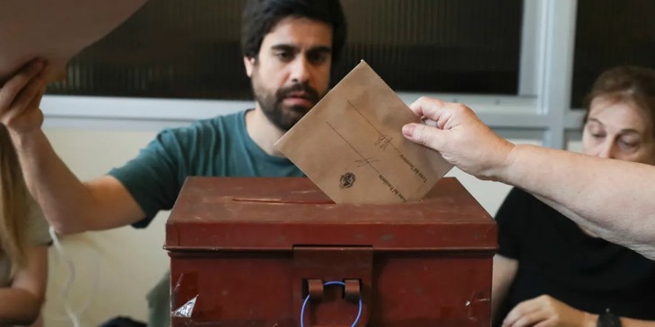 Uruguay celebra la segunda vuelta de elecciones presidenciales - ảnh 1