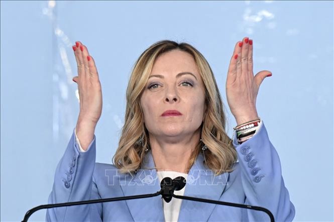 Primera ministra italiana honrada como “la persona más poderosa” de Europa - ảnh 1