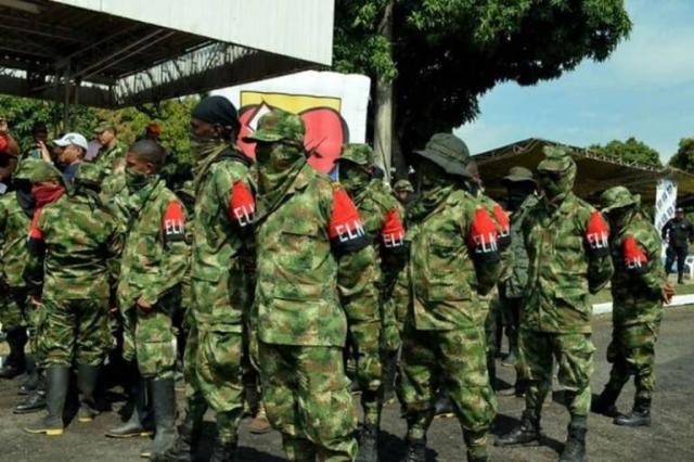 Fuerzas militares intensifican operaciones en el noroeste de Colombia por ola de violencia - ảnh 1