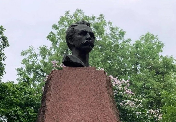 Vietnam rinde homenaje a José Martí en emotiva ceremonia - ảnh 1