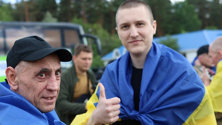 Rusia y Ucrania intercambian prisioneros de guerra - ảnh 1