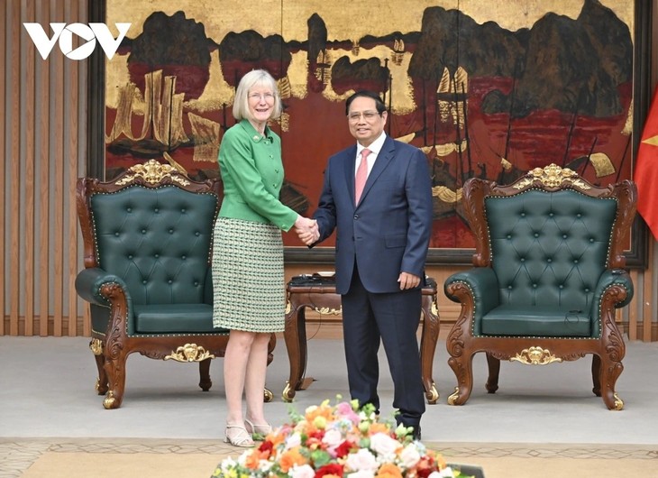 Primer Ministro recibe a la nueva embajadora de Australia en Vietnam - ảnh 1