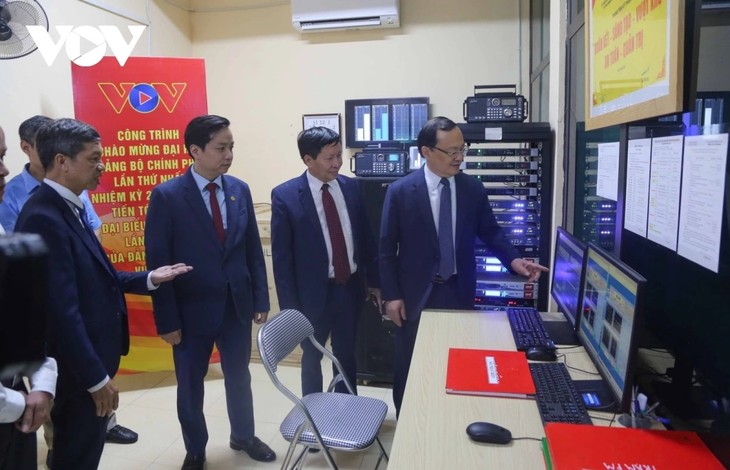 Inauguran la estación transmisora de la VOV en la cima de Phia Oac - ảnh 1