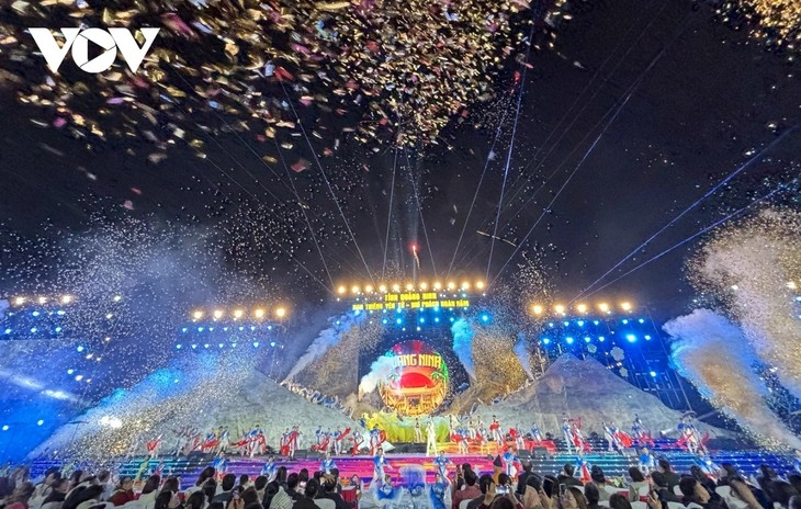 Velada artística exalta valores patrimoniales de la cordillera de Yen Tu - ảnh 1