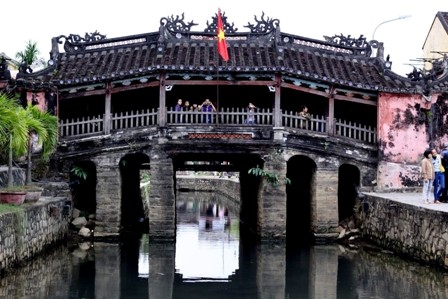 นครโห่ยอาน (Hoi An) อยู่ในจังหวัดกว๋างนาม ภาคกลางเวียตนาม ด้วยทำเลที่ตั้งอยู่ติดทะเล  - ảnh 1