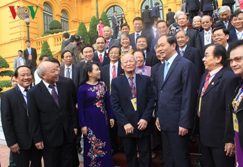 พรรคและรัฐให้ความสนใจเป็นพิเศษต่อการดูแลและพัฒนาหน่วยงานสาธารณสุข - ảnh 1