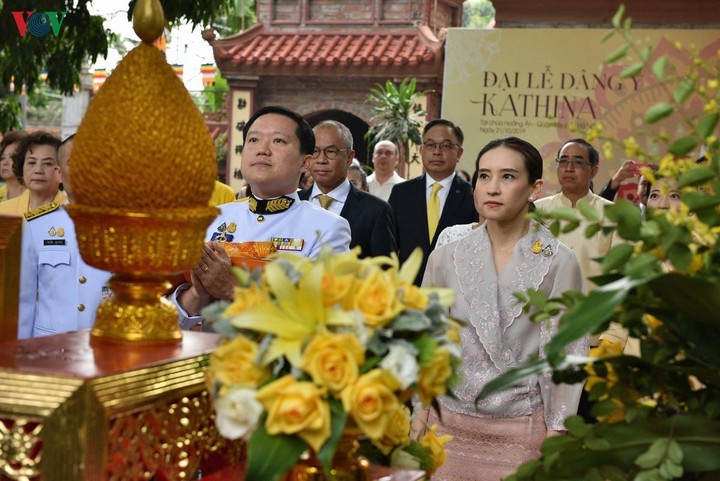 พิธีอันเชิญผ้าพระกฐินพระราชทาน - ảnh 1