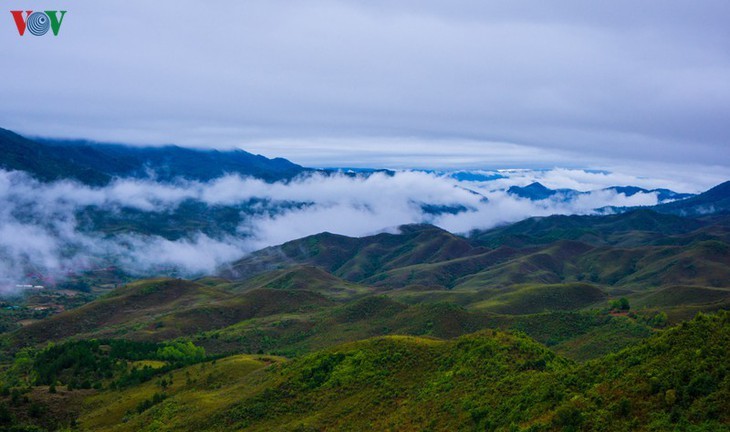 จุดตะวันตกสุด อาปาฉาย ไก่ขันได้ยินสามประเทศ เวียดนาม ลาว จีน - ảnh 9