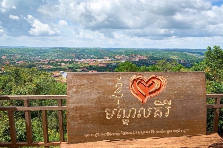 กัมพูชาอนุมัติการก่อสร้างสนามบินในจังหวัดมณฑลคีรี (Mondulkiri) - ảnh 1