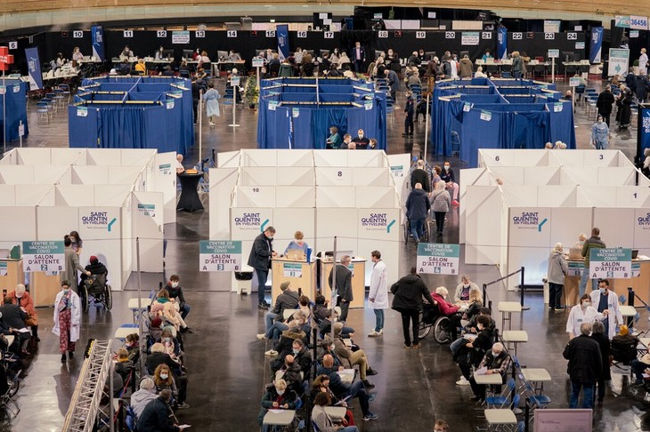 โรคโควิด-19 ทำให้มีผู้เสียชีวิตกว่า 4.2 ล้านราย - ảnh 1