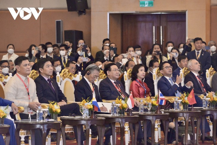 เปิดการประชุมสมัชชาใหญ่รัฐสภาอาเซียนครั้งที่ 43 - ảnh 1