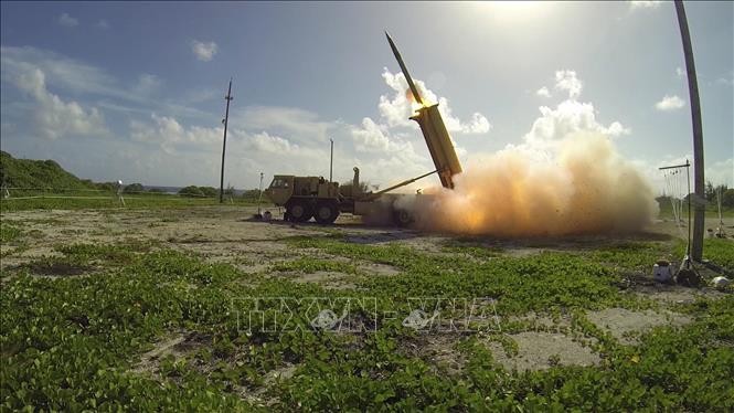 สหรัฐจะติดตั้งระบบป้องกันขีปนาวุธพิสัยไกล THAAD ระยะสุดท้ายในอิสราเอล - ảnh 1