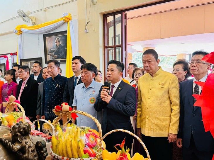 เปิดตัวหนังสือสองภาษา “ลุงโฮพำนัก ณ ประเทศไทย” - ảnh 2